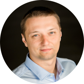 Fotografia de Marcin Kleczynski, Diretor Executivo